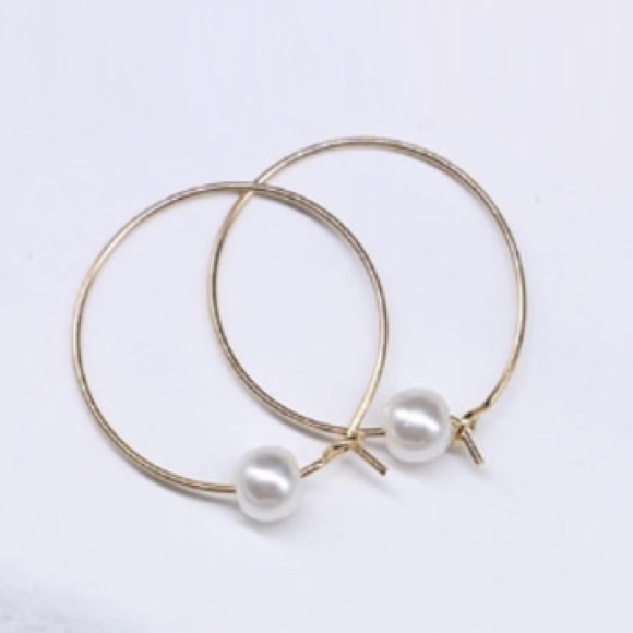 NEW!💙💎MODERN💛GOLDEN💛HOOPS💎💙LOVELY PEARL LOOK - Picture 5 of 8